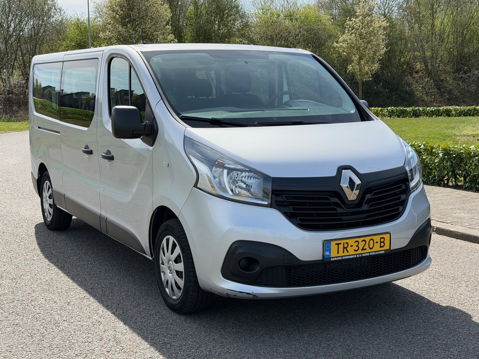 Renault Trafic Passenger 1.6 dCi L2H1| Airco | Cruise | Radio | 9 persoons | EX BTW | BPM Vrij foto 4