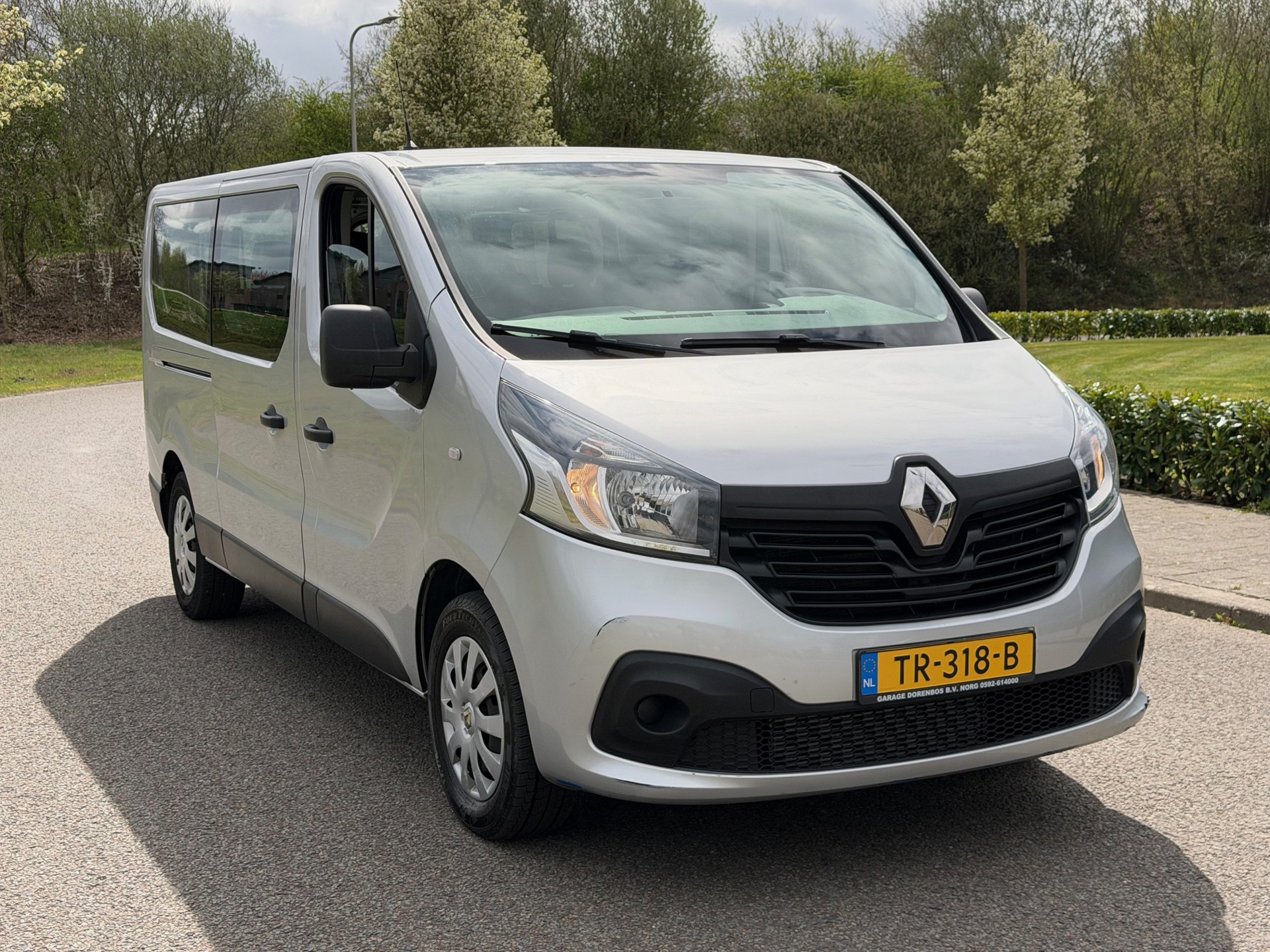 Renault Trafic Passenger 1.6 dCi L2H1| Airco | Cruise | Radio | 9 persoons | EX BTW | BPM Vrij foto 4