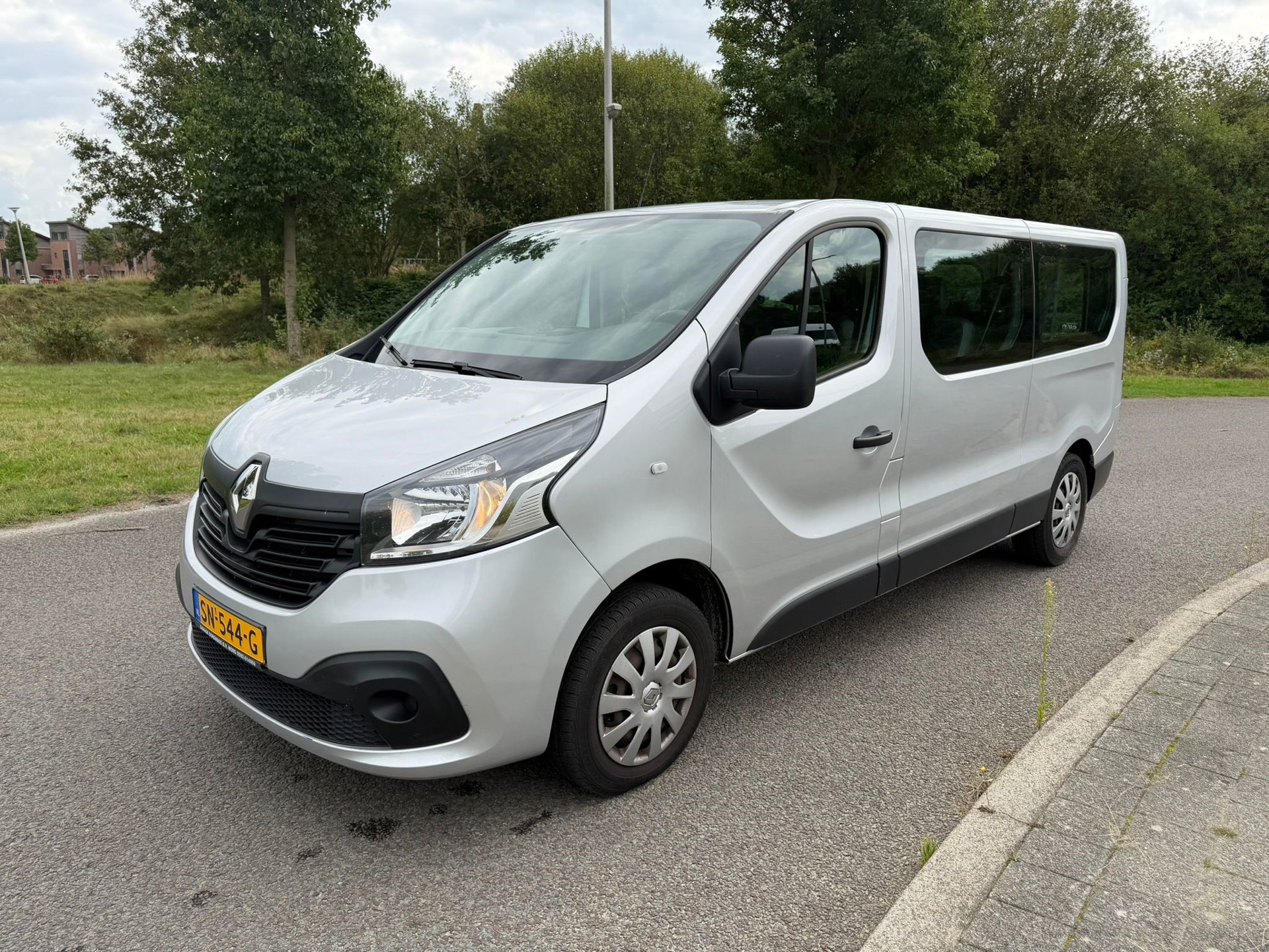 Renault Trafic Passenger 1.6 dCi Grand Authentique Energy | 9 persoons | EX BTW | BPM Vrij foto 2