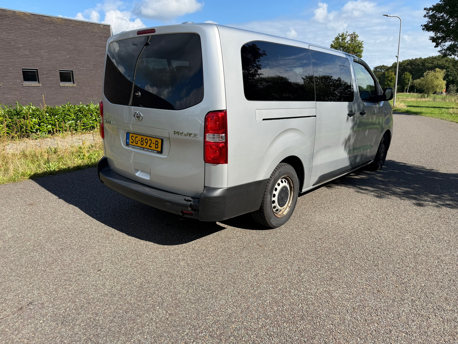 Toyota PROACE Shuttle 1.6 D-4D Cool Comfort Long foto 4