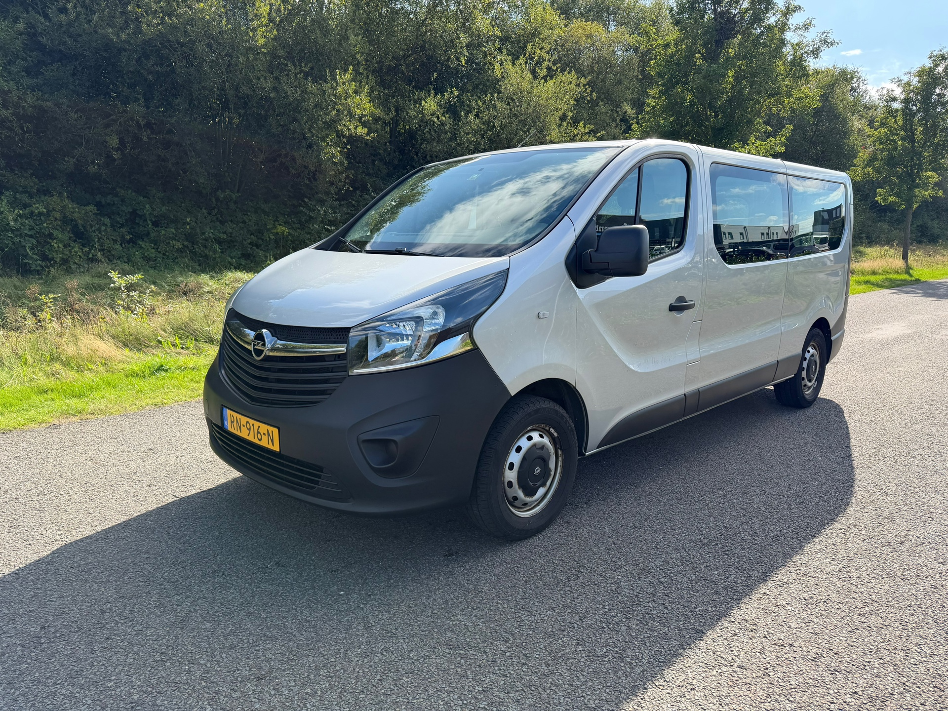 Opel Vivaro Combi 1.6 CDTI L2H1 ecoFLEX foto 2