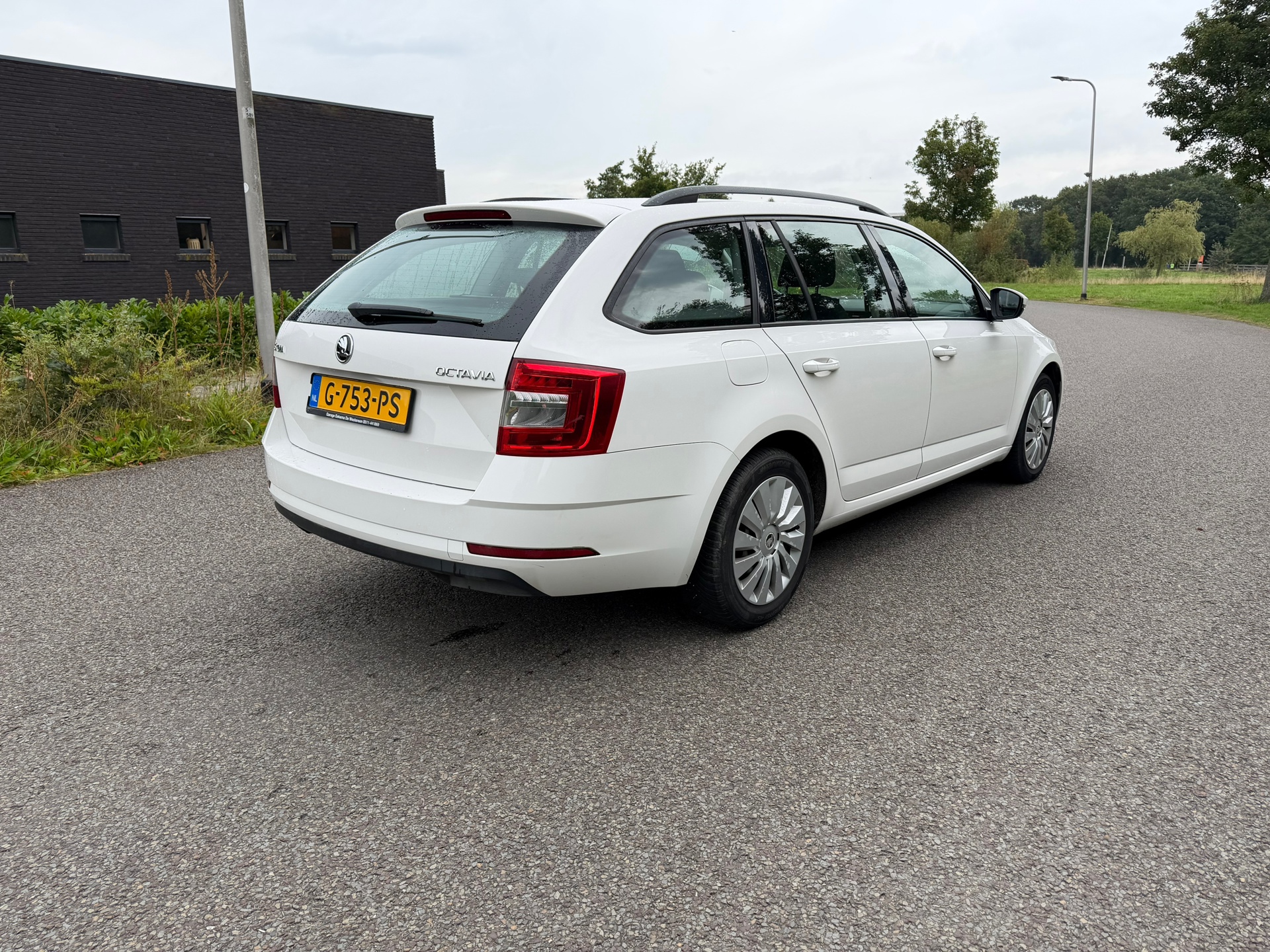 Skoda Octavia Combi 1.6 TDI Greentech Ambition foto 4