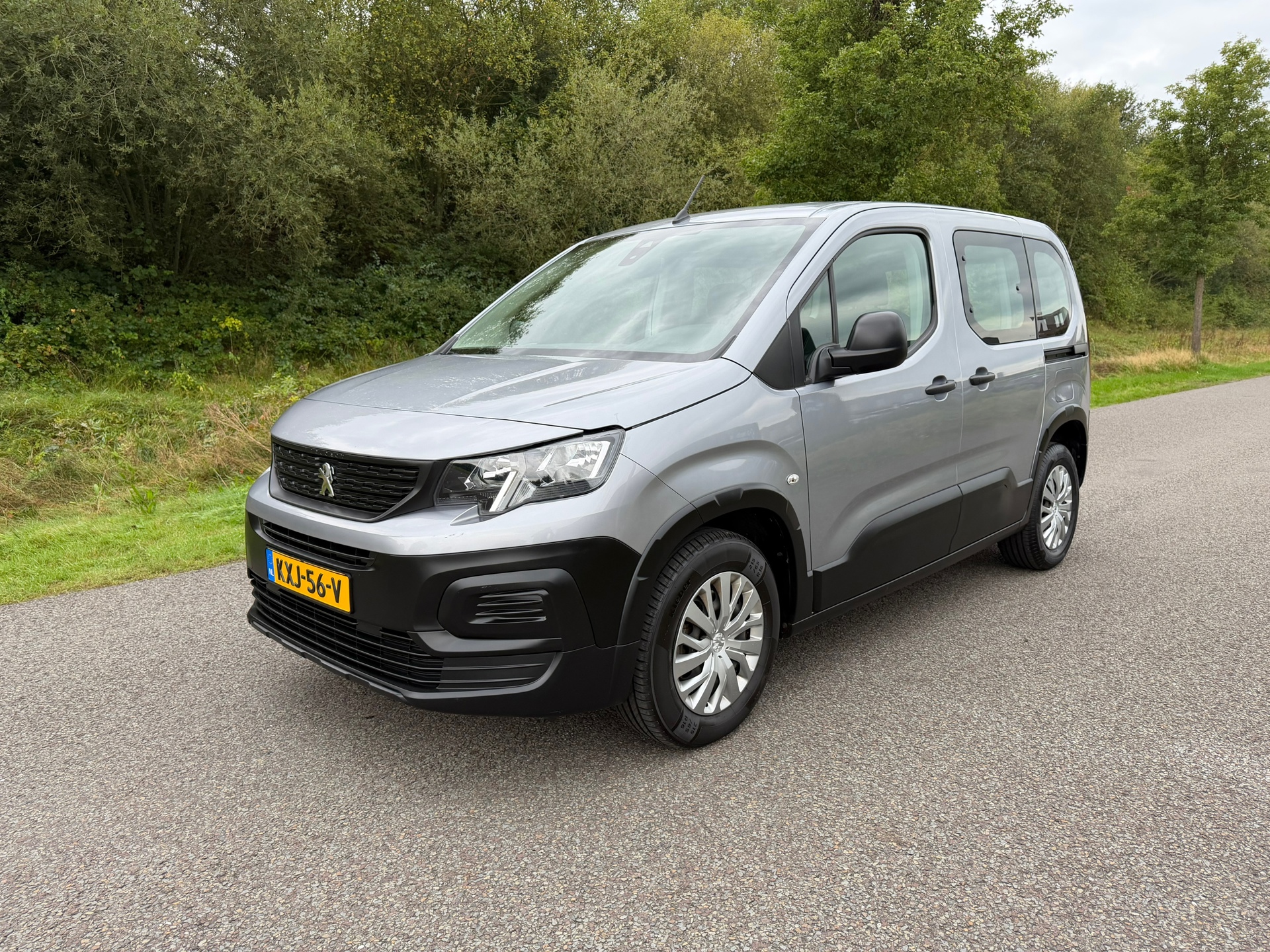Peugeot RIFTER 1.2 Puretech Allure foto 2