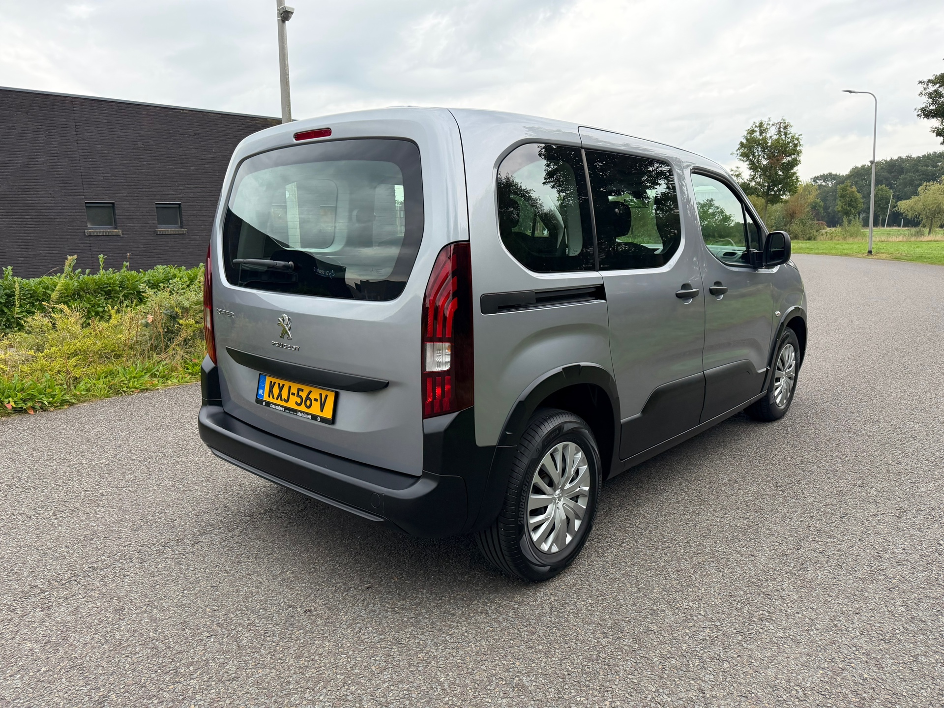 Peugeot RIFTER 1.2 Puretech Allure foto 4