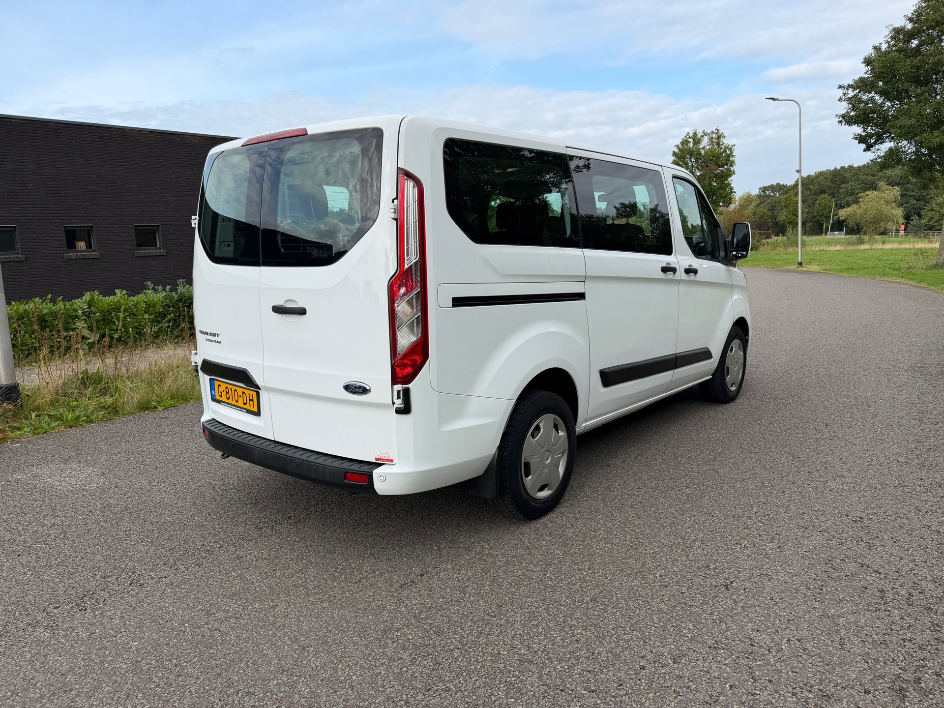 Ford Transit Custom 320 2.0 TDCI L1H1 Trend 9-personen foto 4