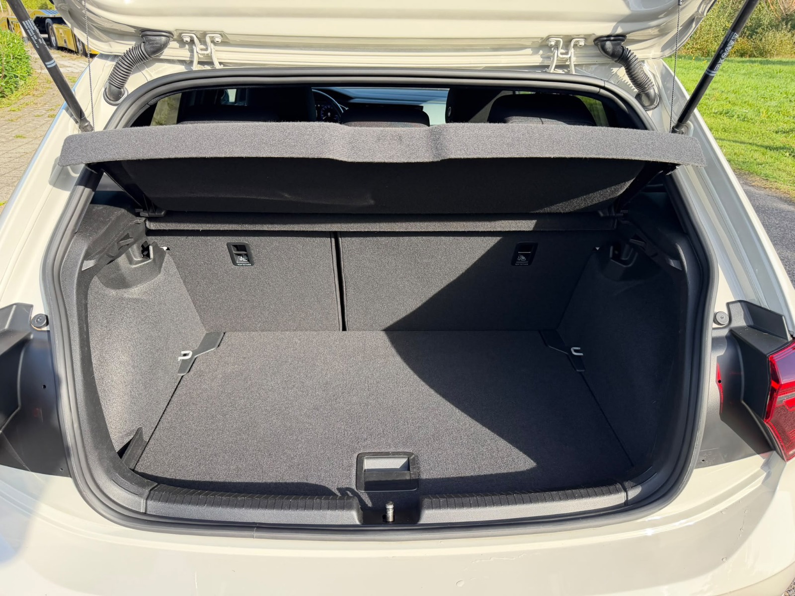 Volkswagen POLO 1.0 TSI R-Line Business