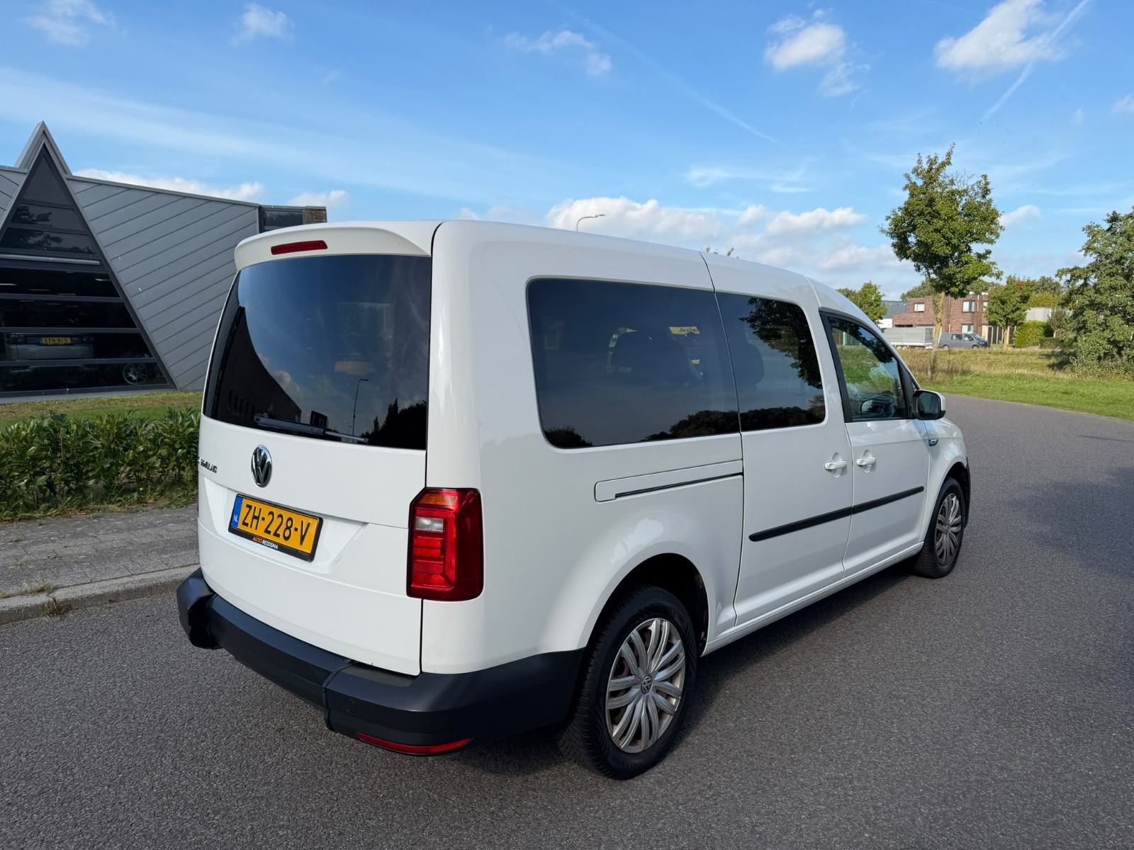 Volkswagen Caddy Maxi 2.0 TDI Trendline 5p | Export foto 4